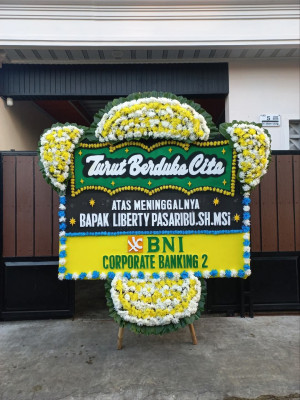 Papan Bunga Duka di Makassar Timur