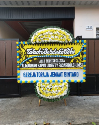 Papan Bunga Duka di Makassar Timur