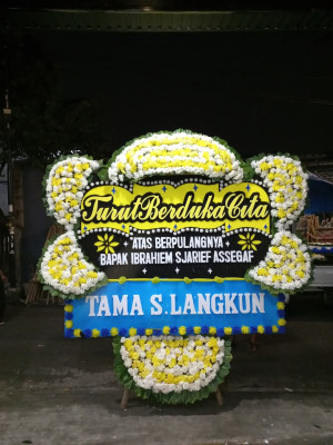 Papan Bunga Duka di Makassar Timur